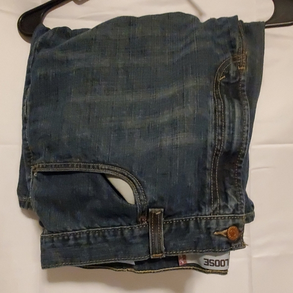 Levi's Other - Levi's loose fit jean shorts Men size 38w